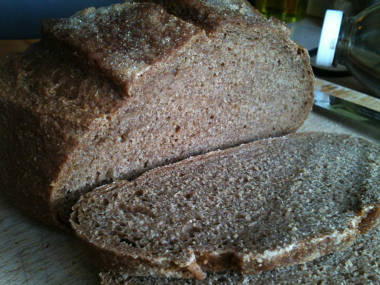Molasses spelt bread